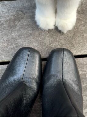 Vince Camuto black leather ankle boots with block heel